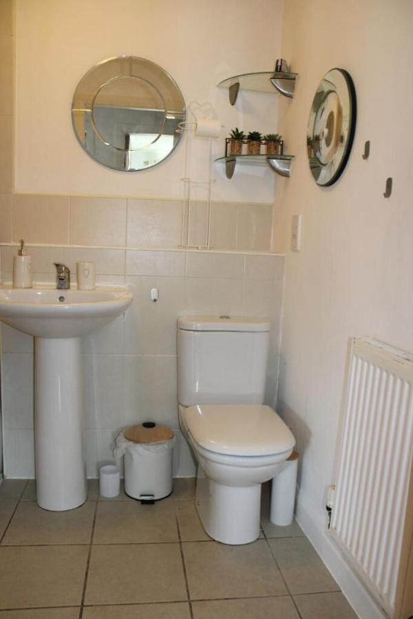 Two Bedroom Apartment, Free Parking, Close To Uclan And Free Wifi بريستون المظهر الخارجي الصورة