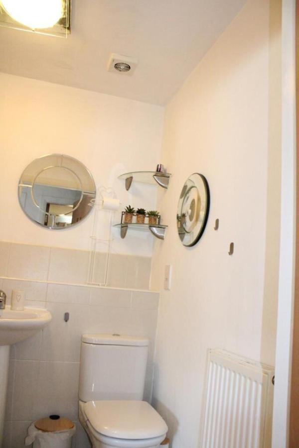 Two Bedroom Apartment, Free Parking, Close To Uclan And Free Wifi بريستون المظهر الخارجي الصورة